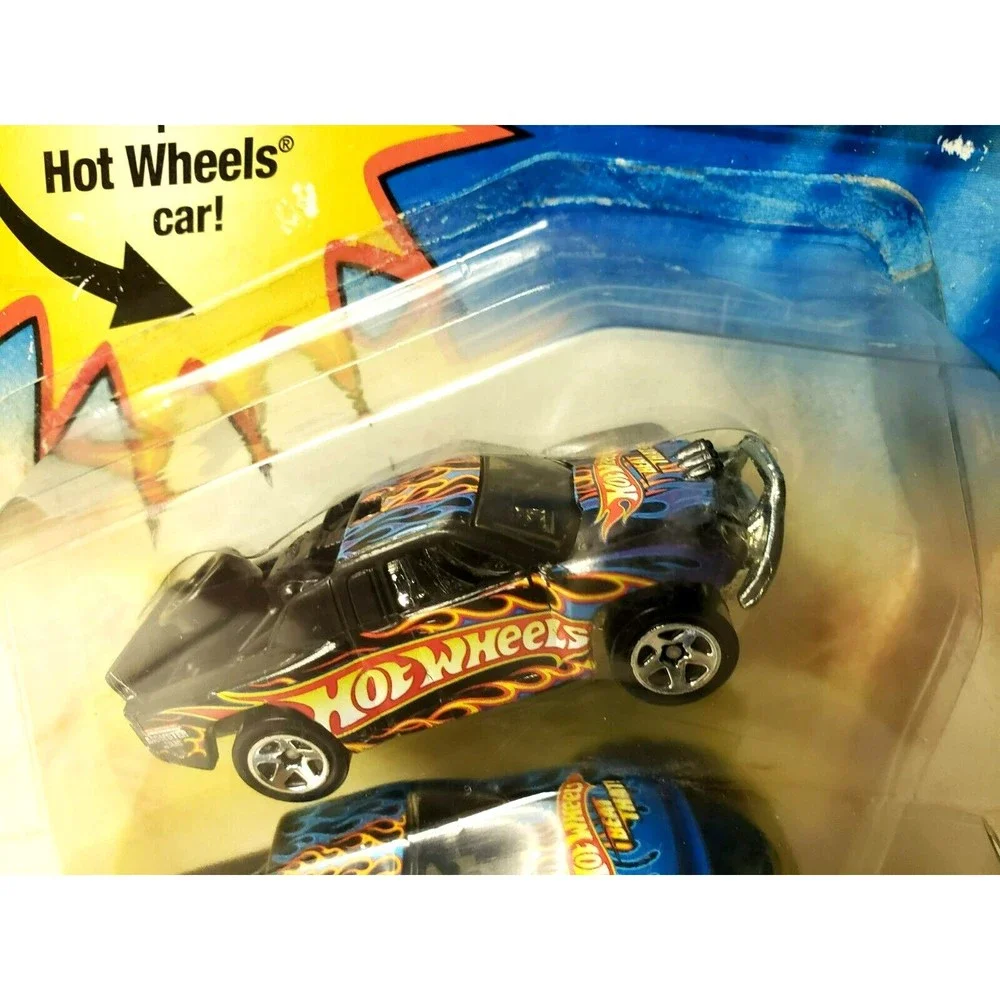 2009 Hot Wheels Monster Jam Matching Monster Truck + Hot wheels Car! Monster Duo
